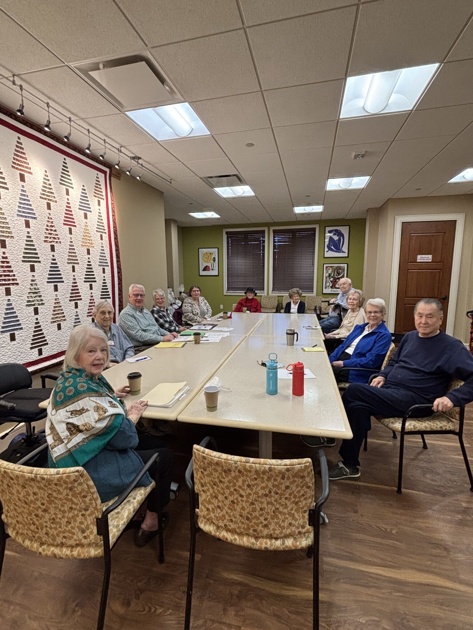 Trillium Woods’ Low-Vision Information Group Helps Residents Connect and Persevere